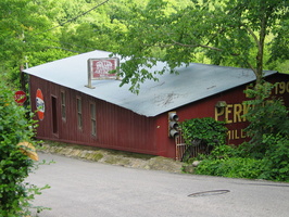 2007 06-Eureka Springs Building on Hill